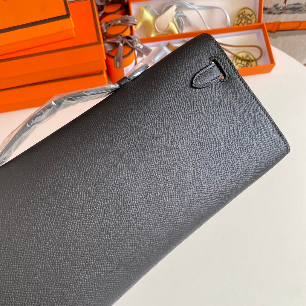 HERMES KELLY CUT 31 IN BLACK CALFSKIN WITH SILVER HARDWARE