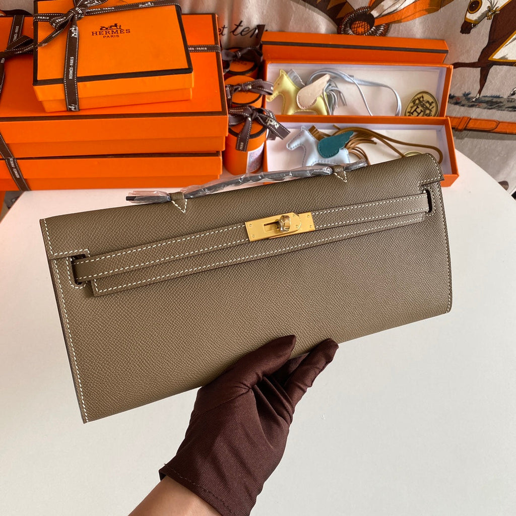 HERMES KELLY CUT 31 IN MOCHA BROWN CALFSKIN WITH GOLD HARDWARE