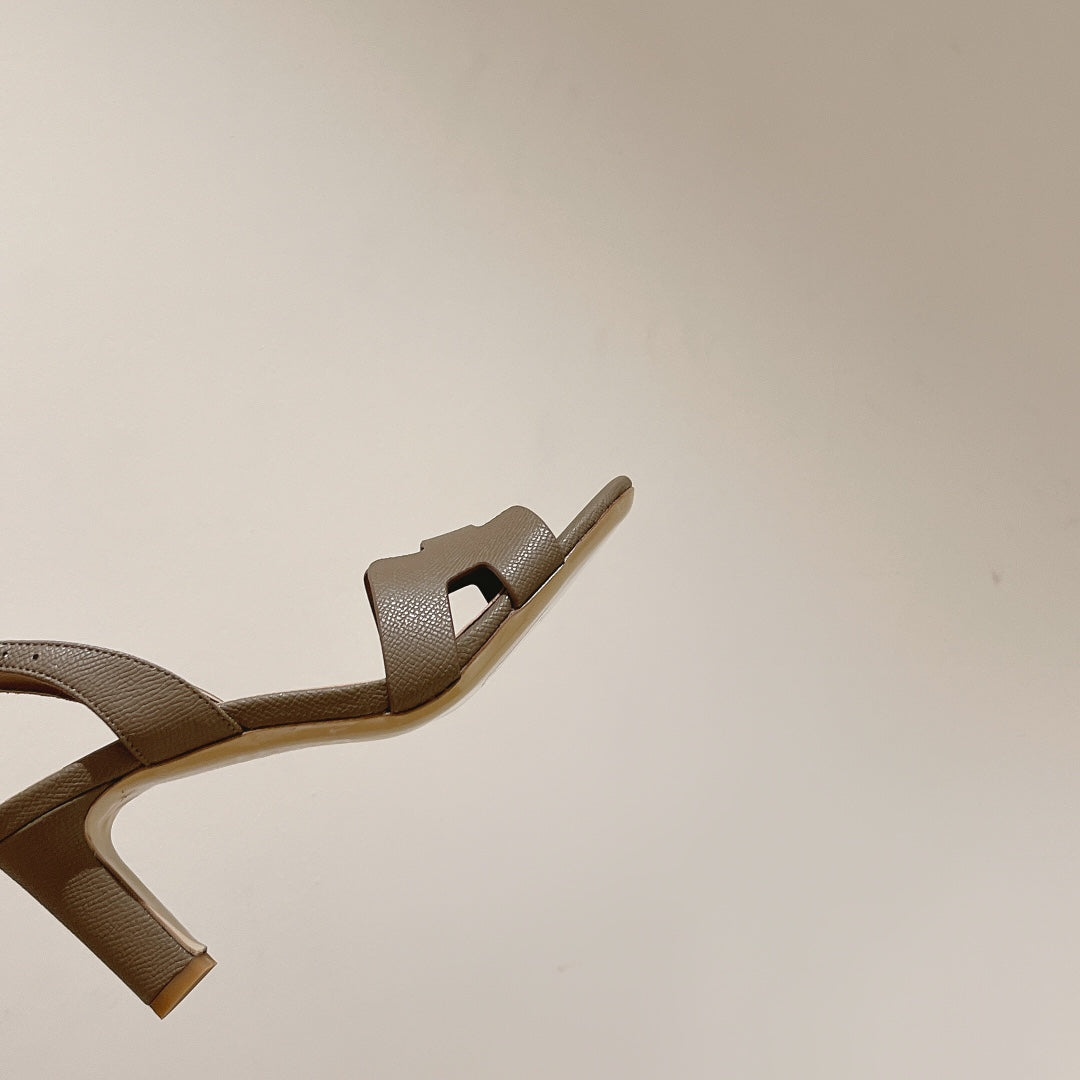HERMES HOLY 75 SANDAL IN MEDIUM BROWN GRAINED CALFSKIN