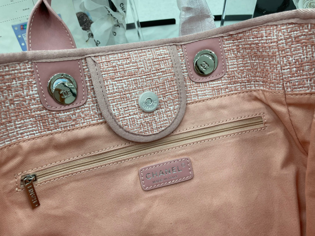 CHANEL DEAUVILLE LARGE 38 TOTE BAG IN LIGHT PINK CANVAS