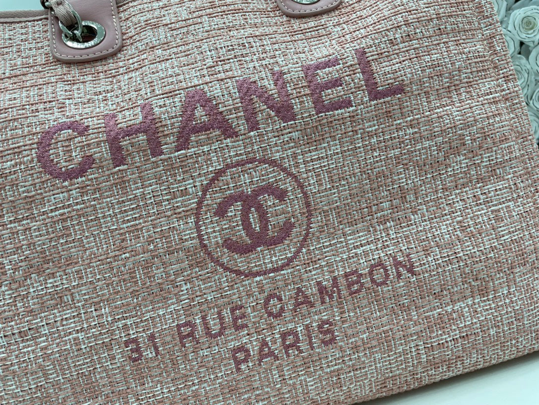 CHANEL DEAUVILLE LARGE 38 TOTE BAG IN LIGHT PINK CANVAS