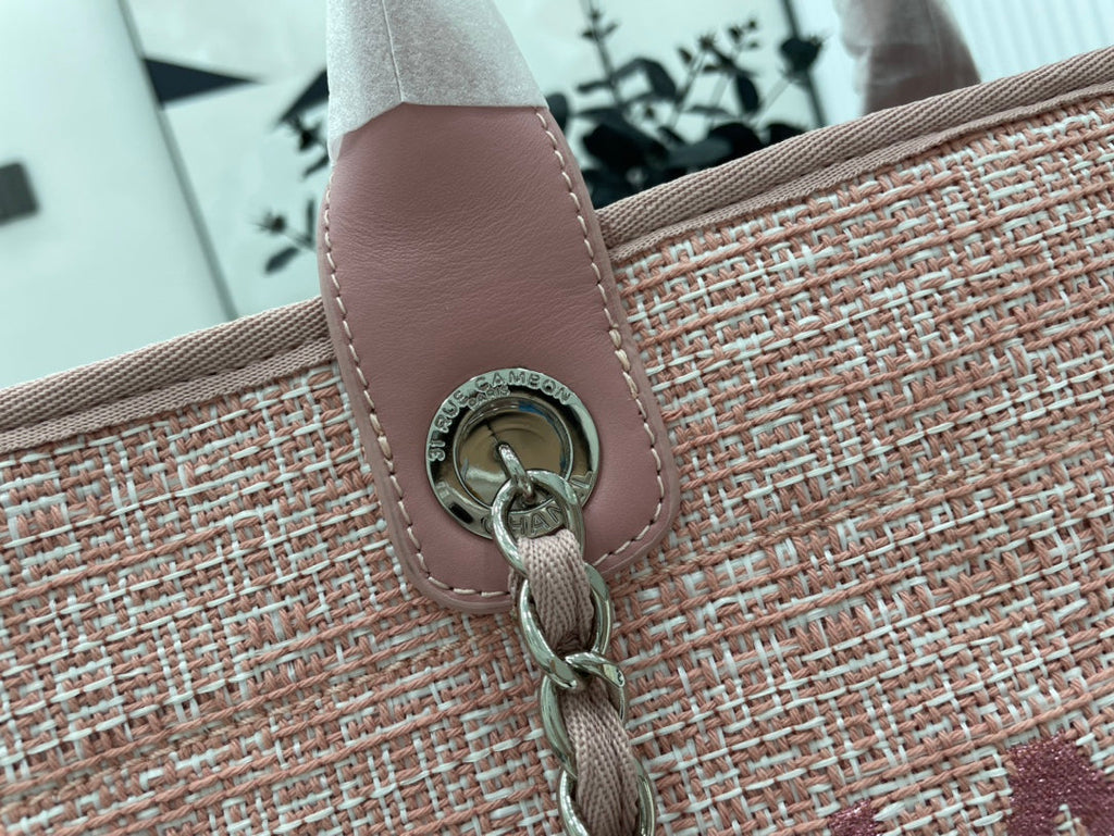 CHANEL DEAUVILLE LARGE 38 TOTE BAG IN LIGHT PINK CANVAS