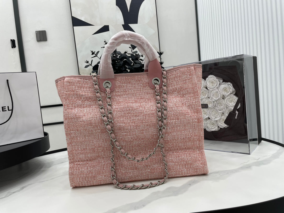 CHANEL DEAUVILLE LARGE 38 TOTE BAG IN LIGHT PINK CANVAS