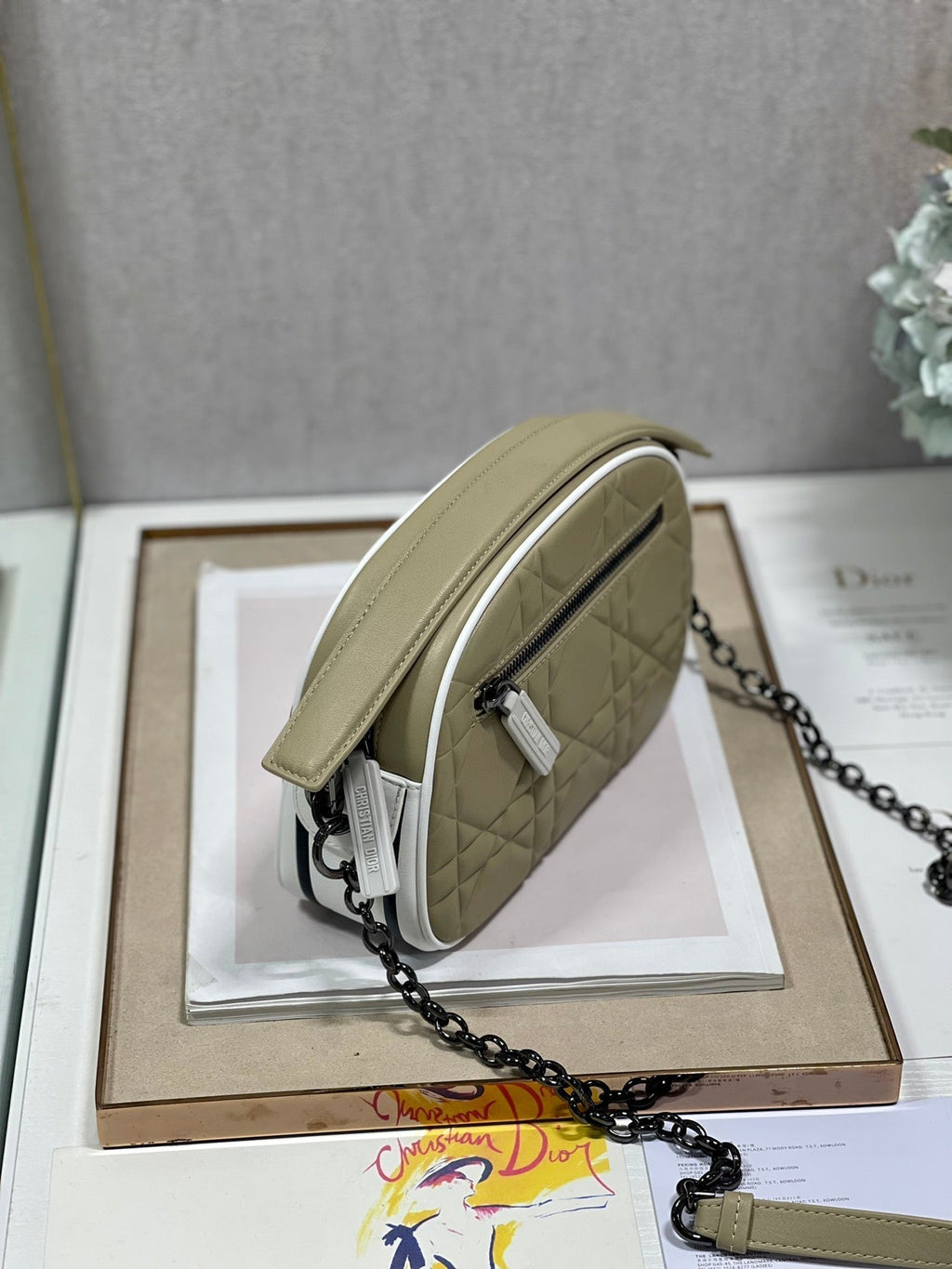 DIOR VIBE HOBO 22 BAG IN ECRU BEIGE CALFSKIN