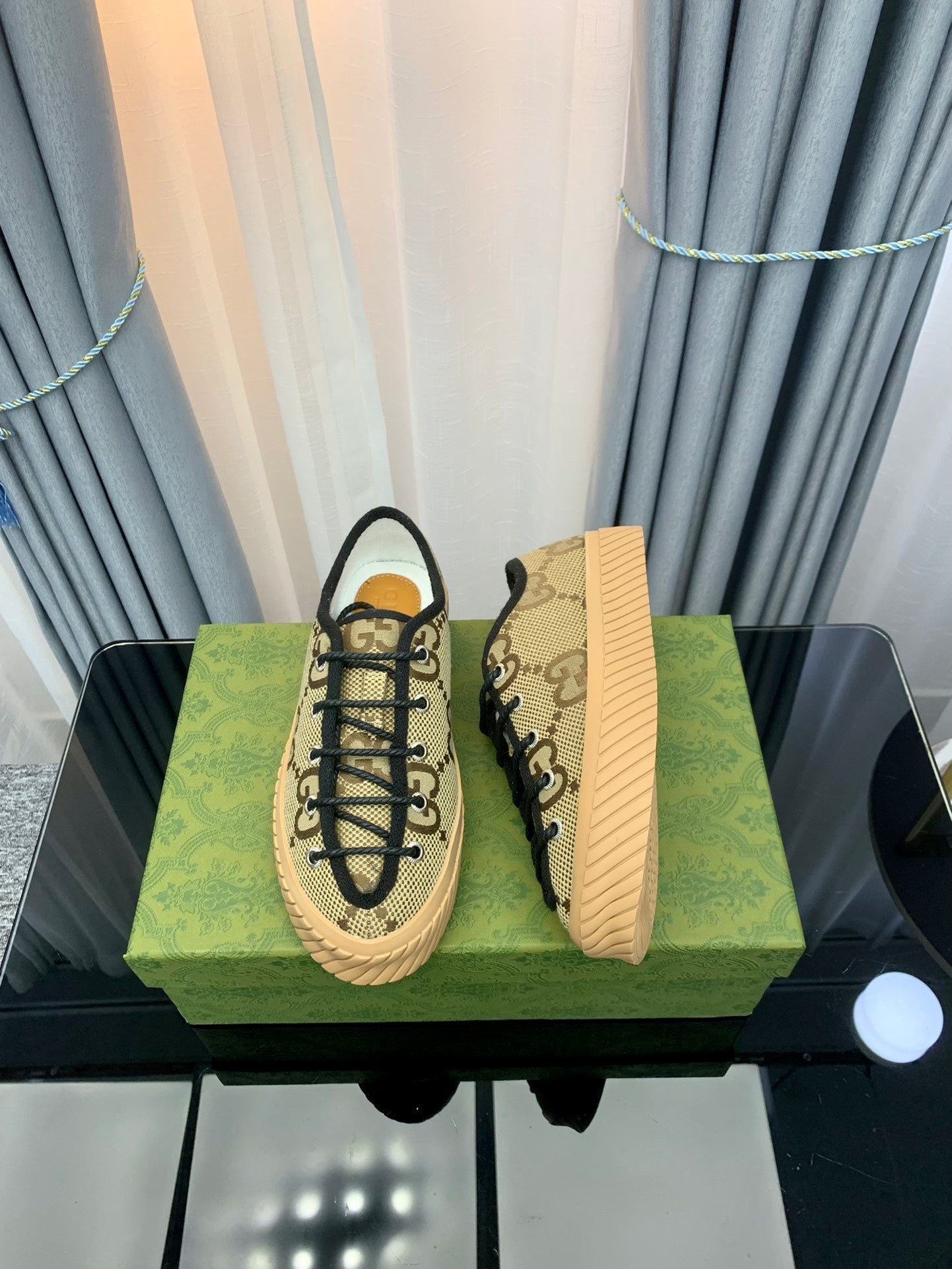 GUCCI UNIQUE SNEAKER THICK-SOLE STRAW COLOR CANVAS