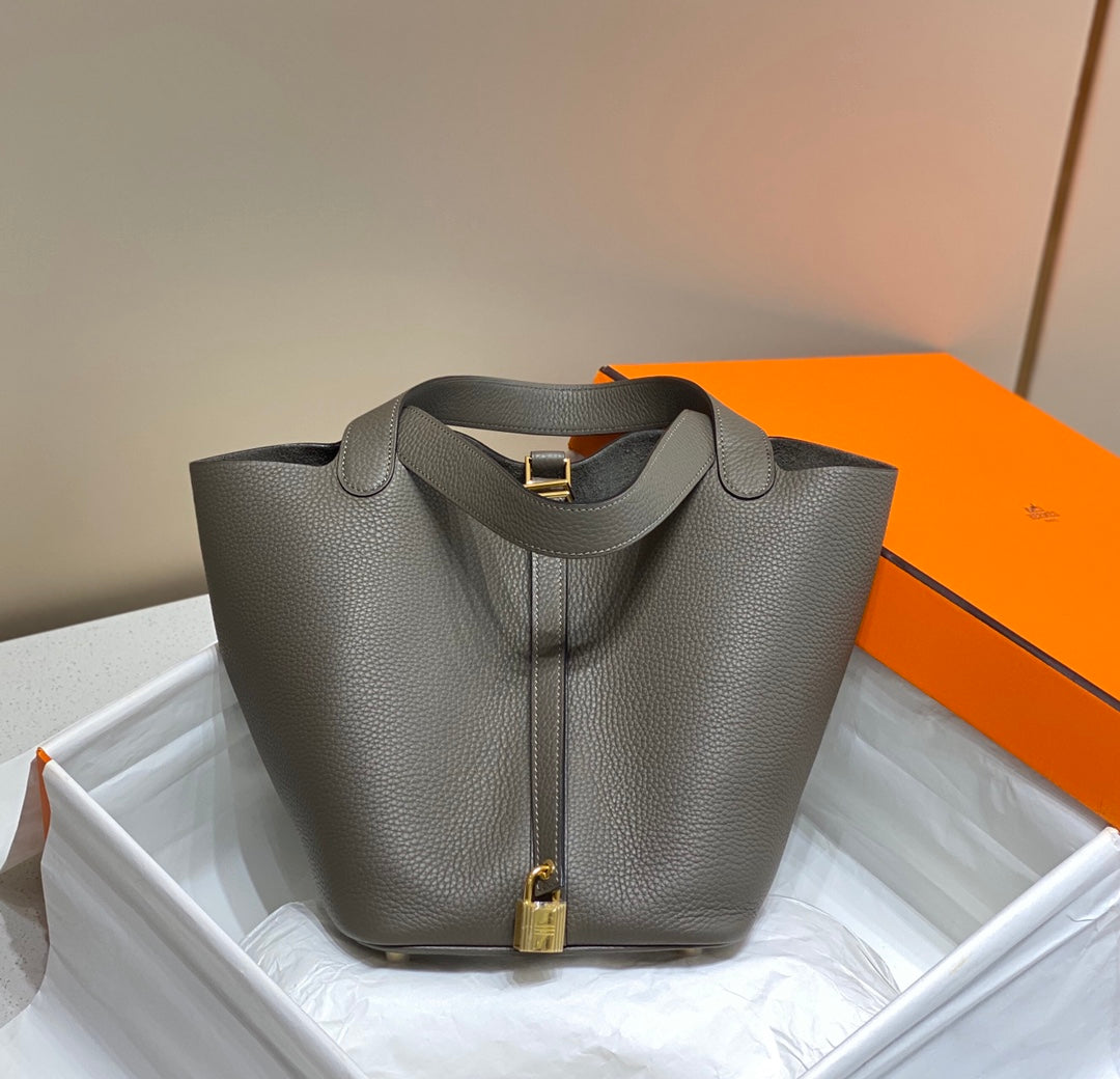 HERMES picotin lock 22 chocolate togo ghw