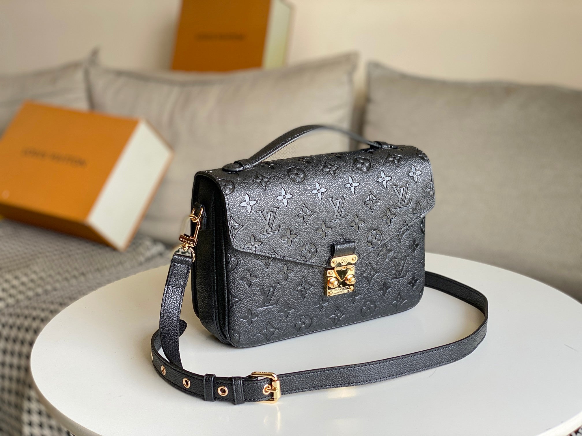 LOUIS VUITTON LV 25S POCHETTE METIS 25 IN BLACK MONOGRAM COATED CANVAS GOLD HARDWARE