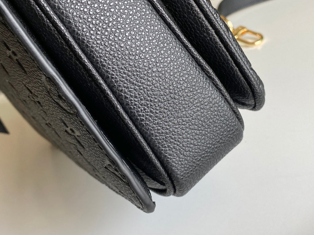 LOUIS VUITTON LV 25S POCHETTE METIS 25 IN BLACK MONOGRAM COATED CANVAS GOLD HARDWARE