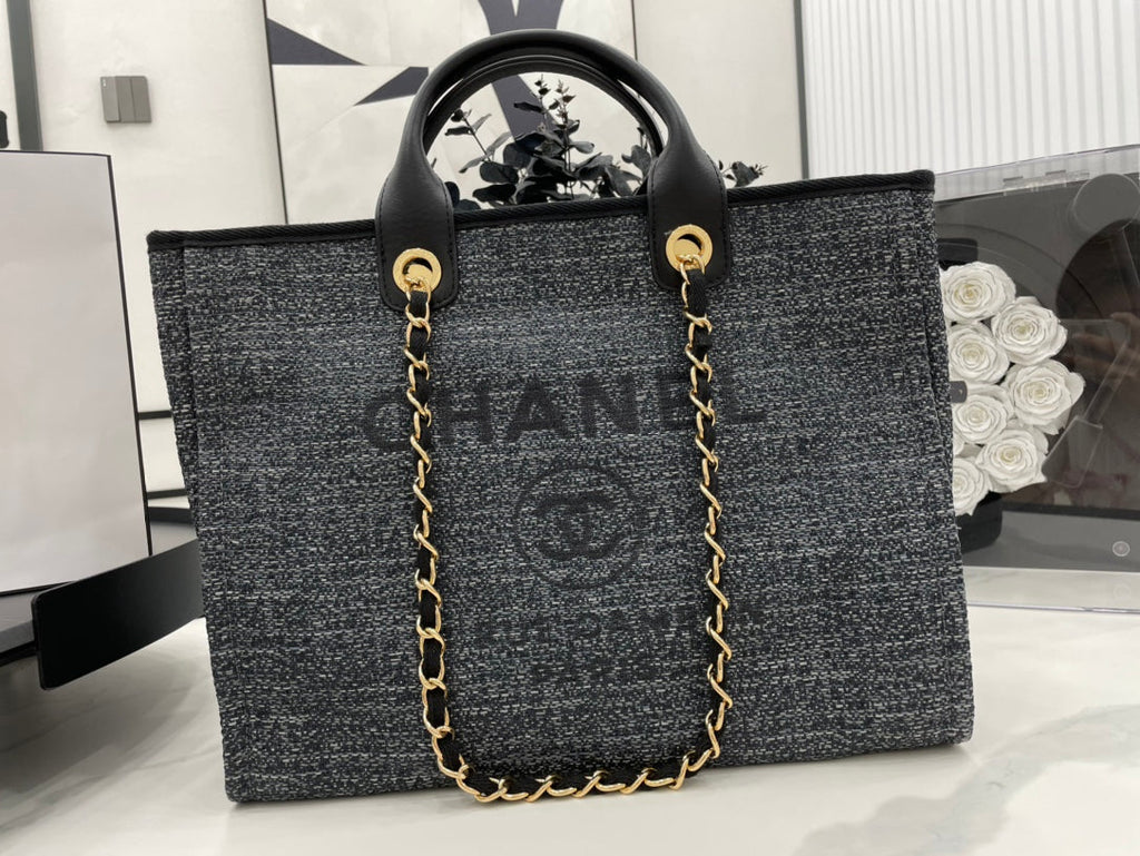 CHANEL DEAUVILLE LARGE 38 TOTE BAG IN BLACK CANVAS GOLD HARDWARE