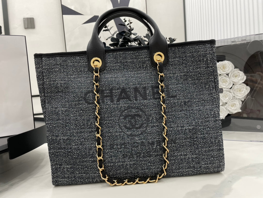 CHANEL DEAUVILLE LARGE 38 TOTE BAG IN BLACK CANVAS GOLD HARDWARE