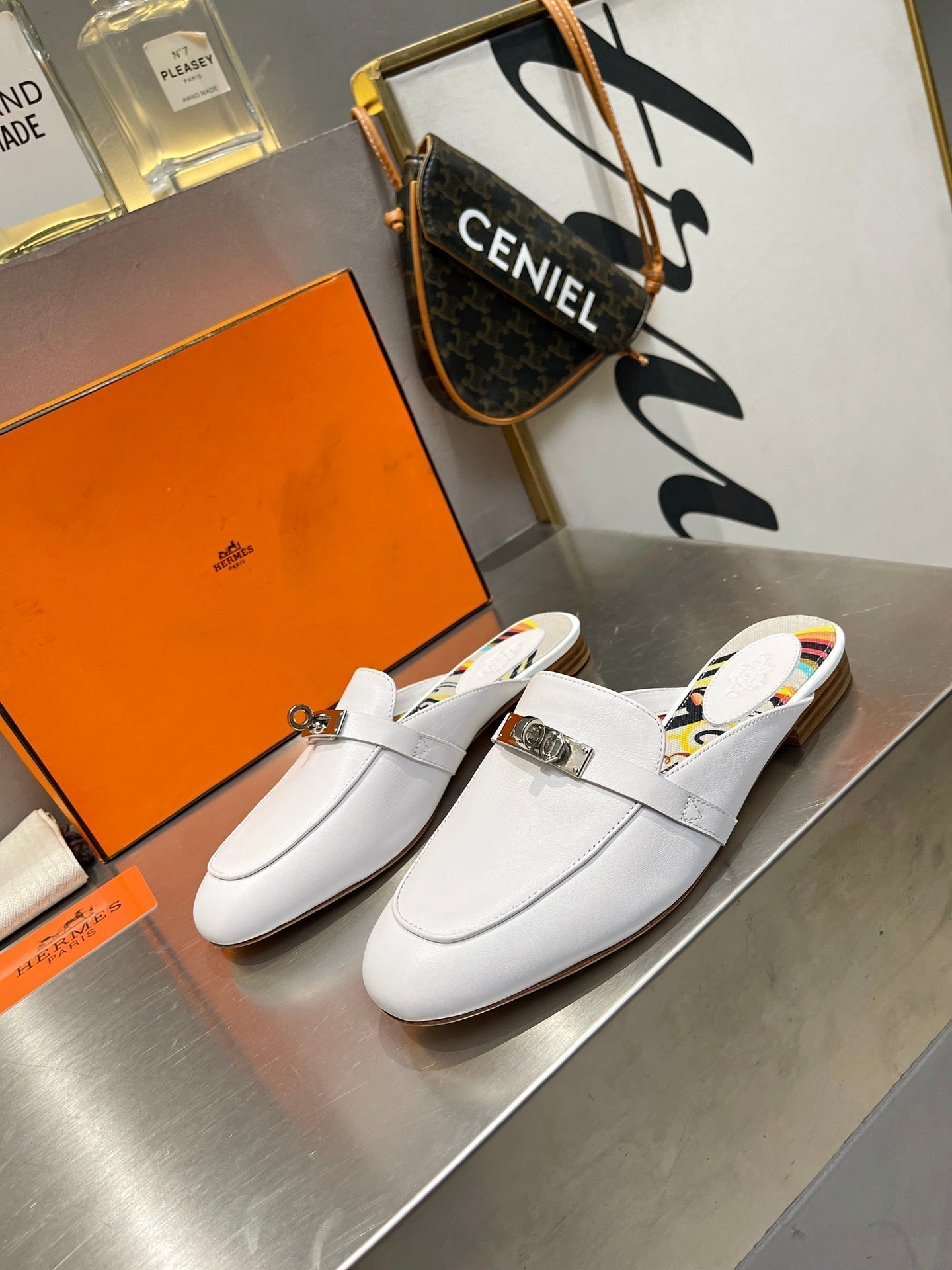 HERMES 0Z MULE WHITE CALFSKIN WITH BLACK PATTERN