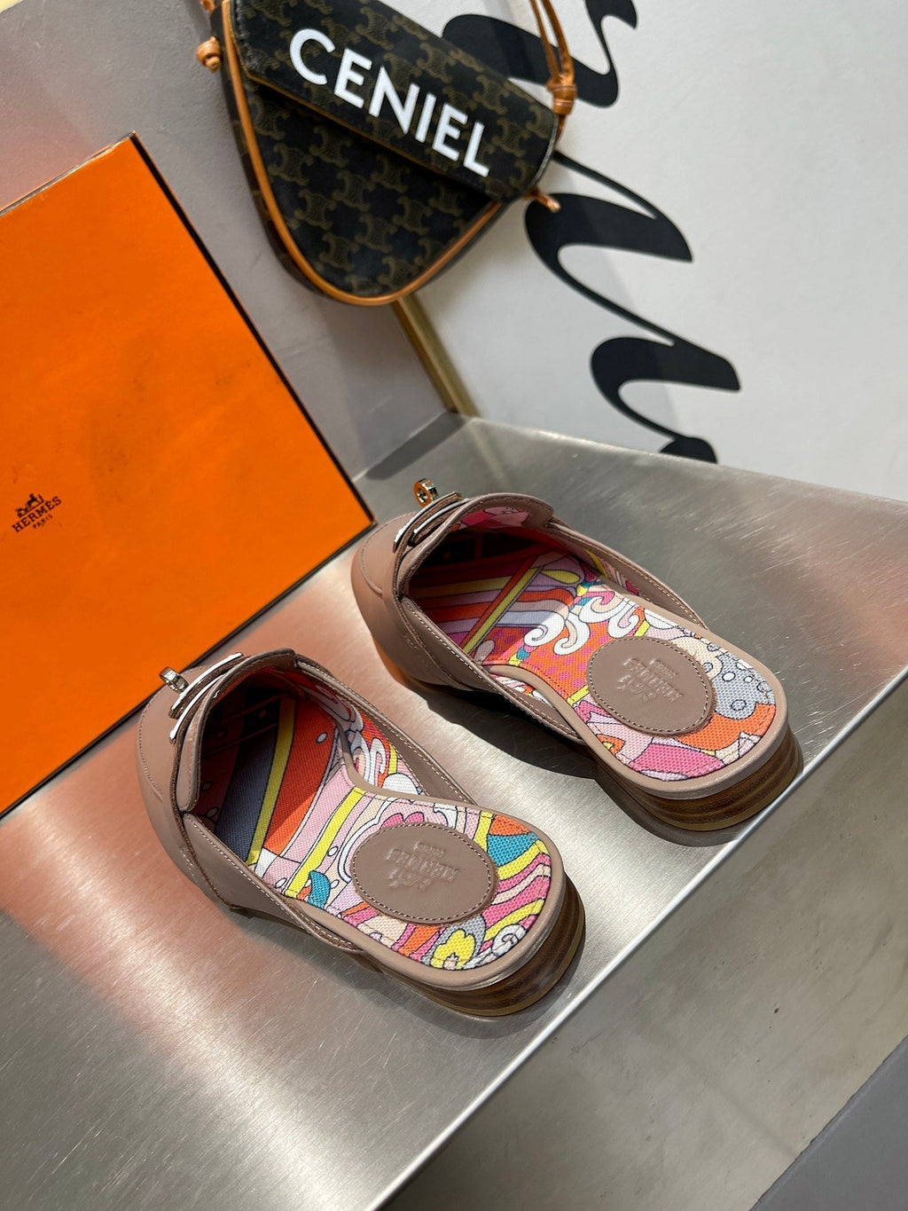HERMES 0Z MULE ASH CALFSKIN WITH PATTERN