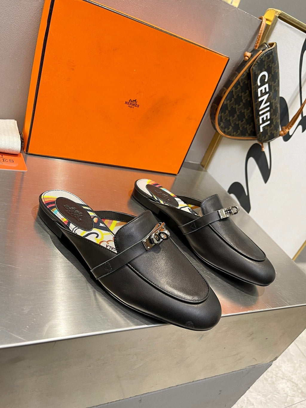 HERMES 0Z MULE BLACK CALFSKIN WITH PATTERN