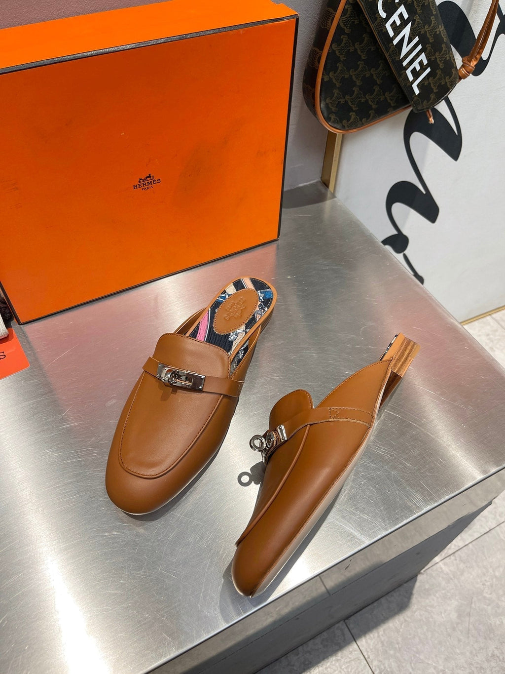 HERMES 0Z MULE CARAMEL CALFSKIN WITH BLACK PATTERN