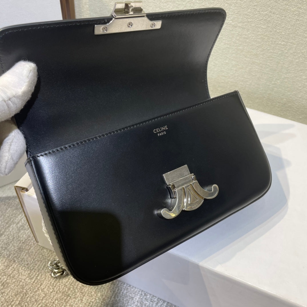 CELINE CHAIN EMBOSSED ARMPIT BAG 20 IN BLACK CALFSKIN SILVER HARDWARE