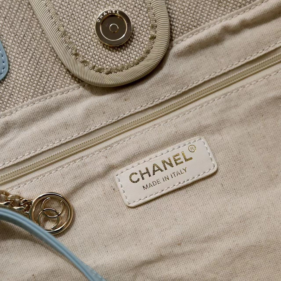 CHANEL DEAUVILLE LARGE 39 TOTE BAG IN BEIGE CANVAS WITH LIGHT BLUE CHAIN