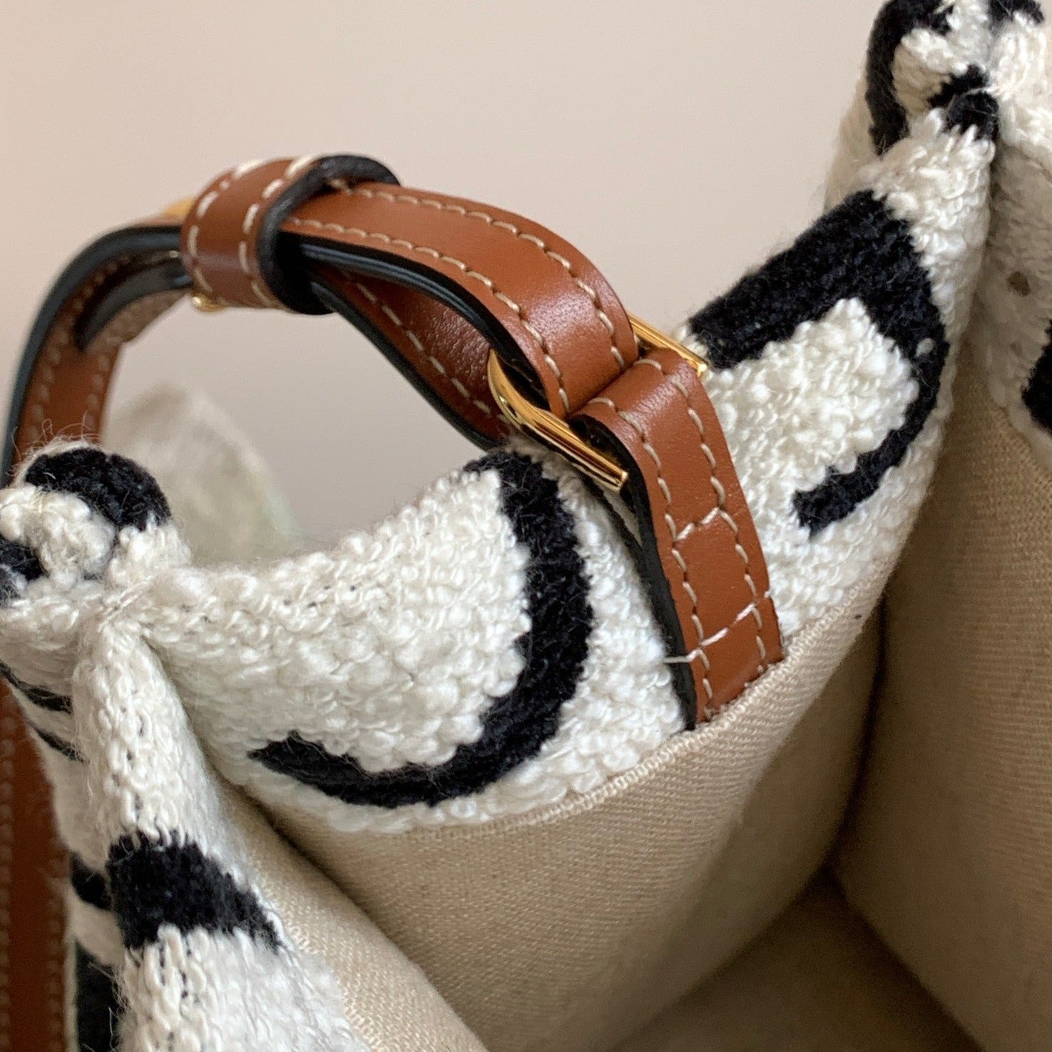 CELINE TRIOMPHE 26 FABRIC WHITE BLACK