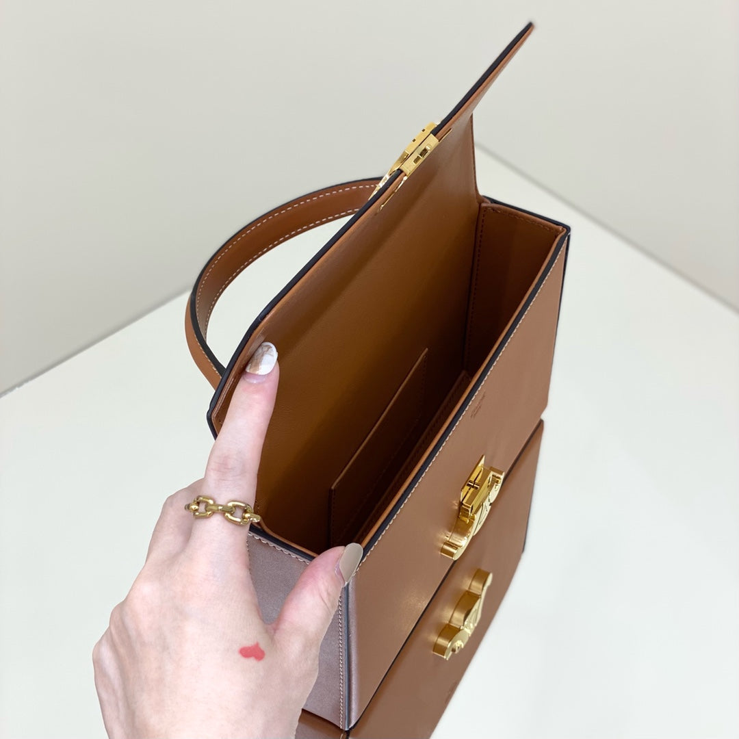 CELINE BOX TRIOMPHE 22 TAN NATURAL CALFSKIN
