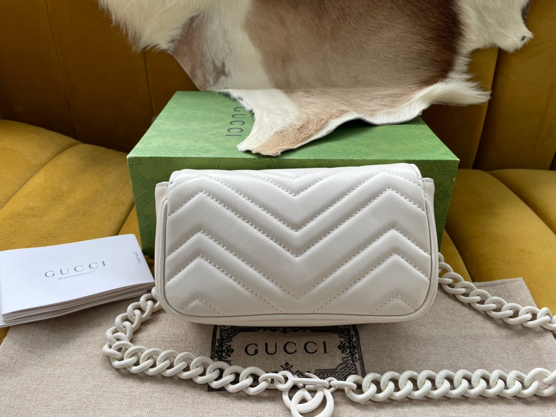GUCCI MARMONT MINI HANDBAG 16 IN WHITE CALFSKIN