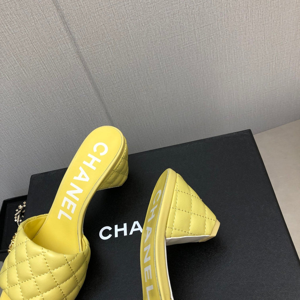 CHANEL DIAMOND-QUILTED 6 CM SANDALS IN BRIGHT YELLOW LAMBSKIN