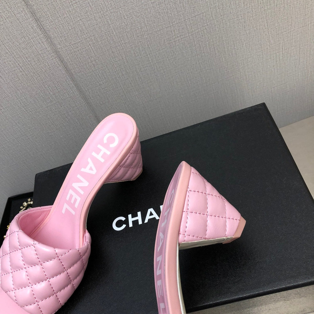 CHANEL DIAMOND-QUILTED 6 CM SANDALS IN BABY PINK LAMBSKIN