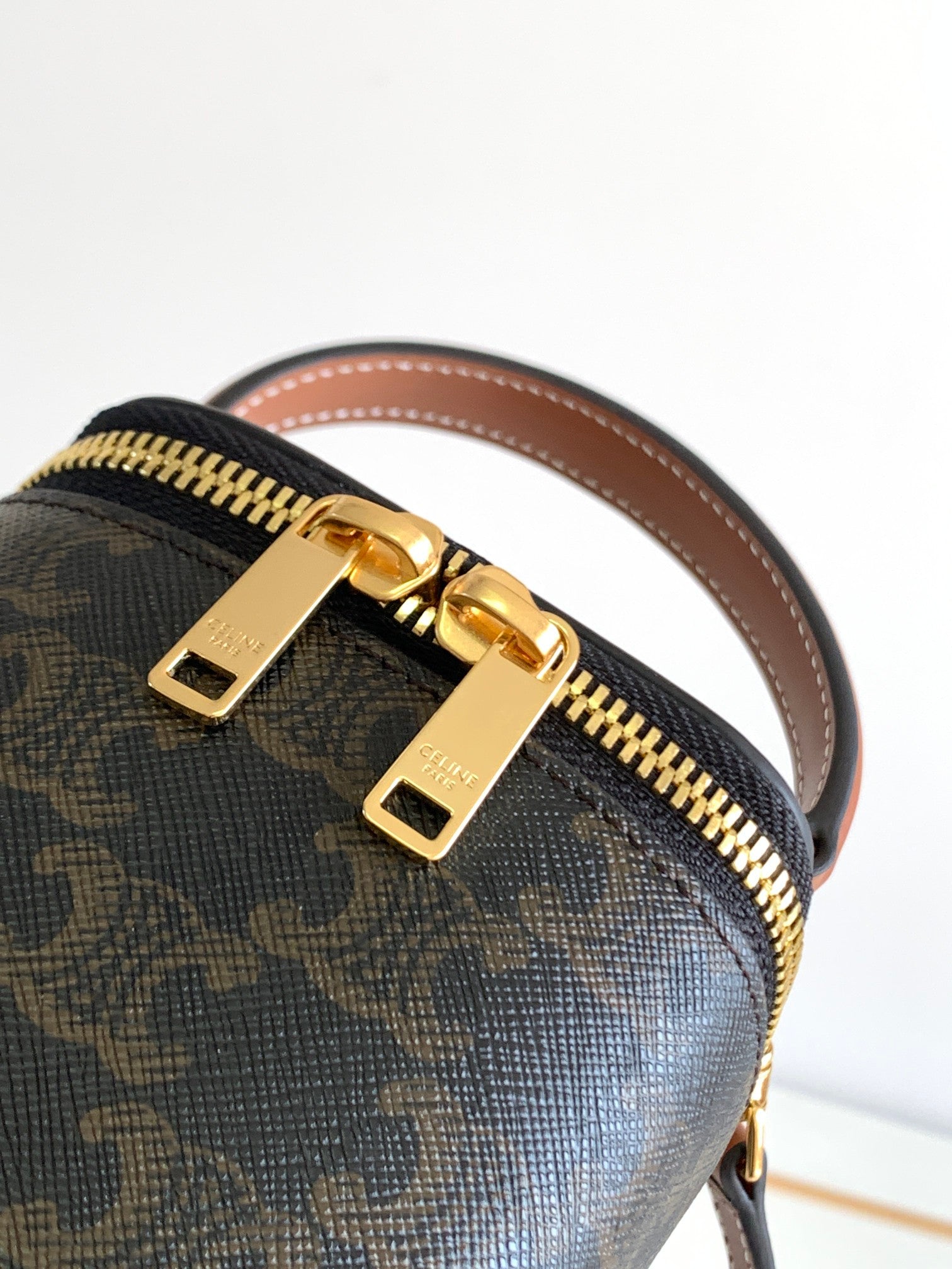 CELINE TRIOMPHE 9 CALFSKIN BLACK PATTERN BOX BAG