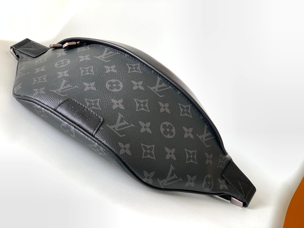 LOUIS VUITTON LV 25S DISCOVERY BUMBAG 44 IN BLACK MONOGRAM ECLIPSE CALFSKIN