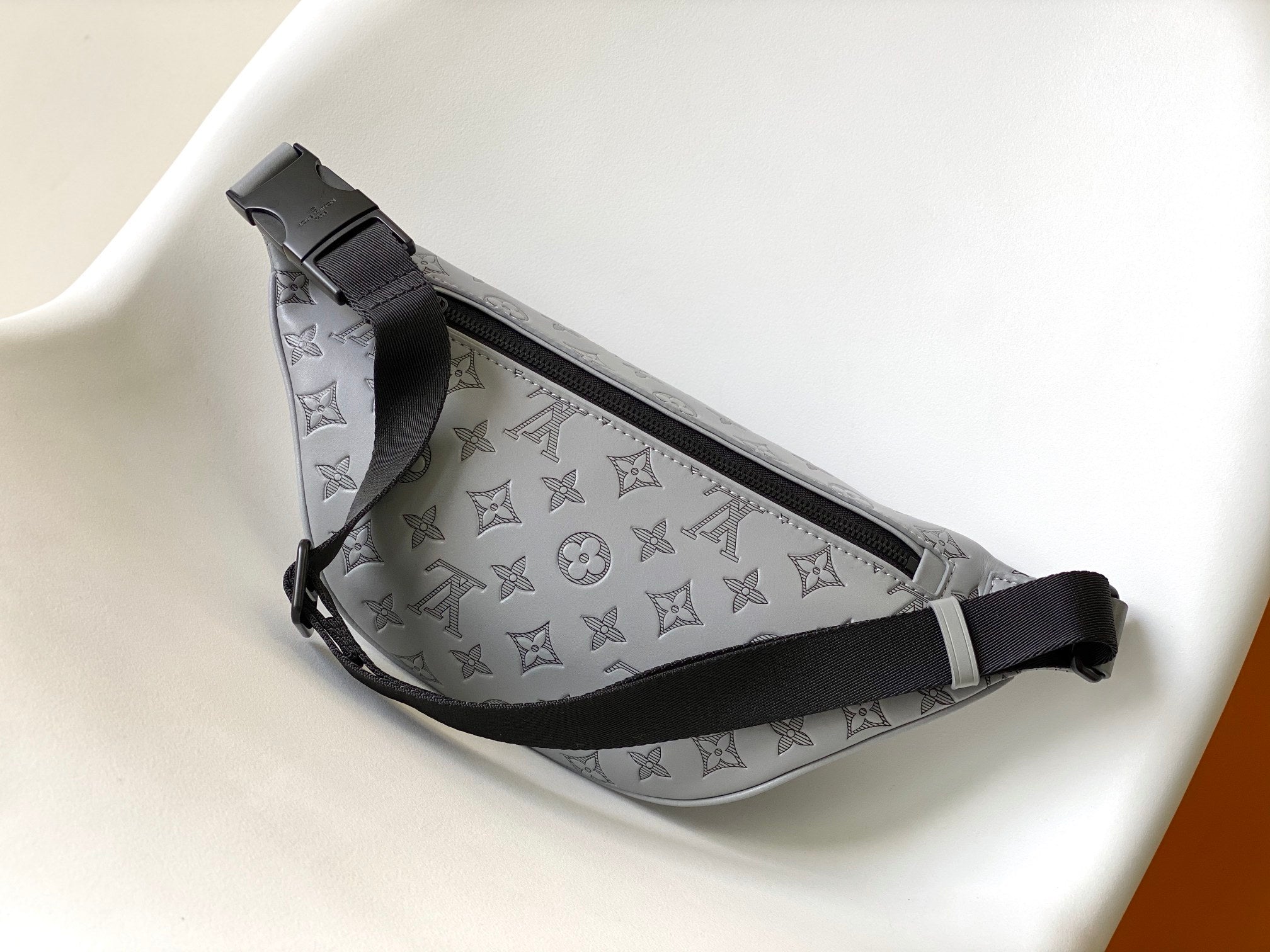 LOUIS VUITTON LV 25S DISCOVERY BUMBAG 44 IN TAUPE GRAY EMBOSSED MONOGRAM ECLIPSE CALFSKIN