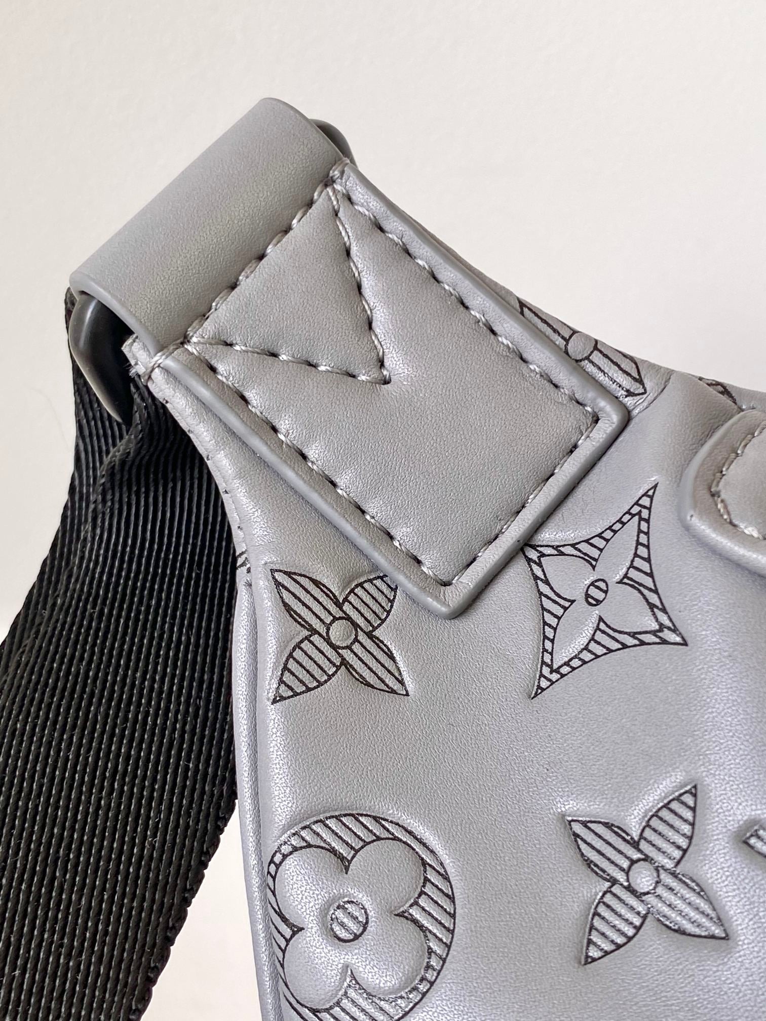 LOUIS VUITTON LV 25S DISCOVERY BUMBAG 44 IN TAUPE GRAY EMBOSSED MONOGRAM ECLIPSE CALFSKIN