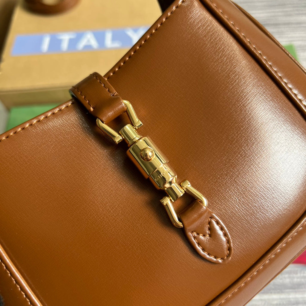 GUCCI JACKIE MINI 19 SHOULDER BAG IN CINNAMON BROWN CALFSKIN