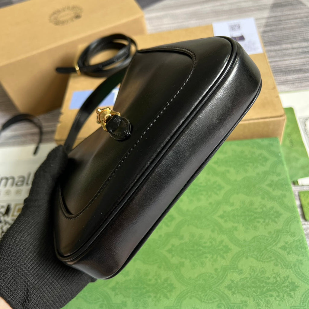 GUCCI JACKIE MINI 19 SHOULDER BAG IN BLACK CALFSKIN