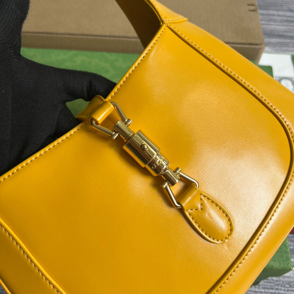 GUCCI JACKIE SMALL 28 SHOULDER BAG IN YELLOW CALFSKIN