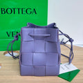 BOTTEGA VENETA SMALL CASSETTE BUCKET 18 IN ULTRA VIOLET CALFSKIN