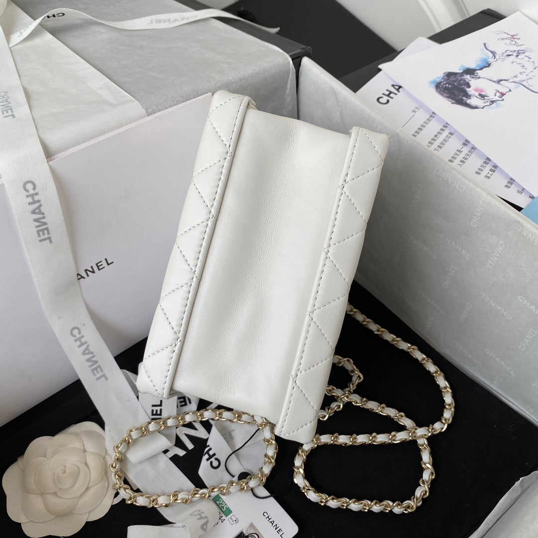 CHANEL MINI 15 BOX BAG IN WHITE CALFSKIN GOLD HARDWARE
