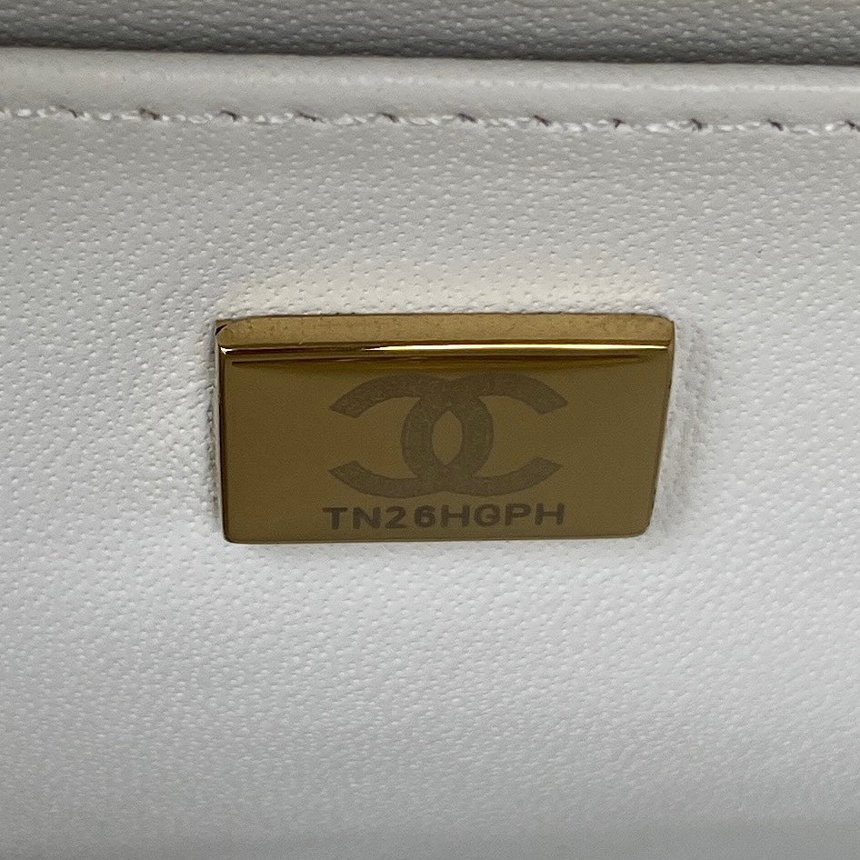 CHANEL MINI 15 BOX BAG IN WHITE CALFSKIN GOLD HARDWARE