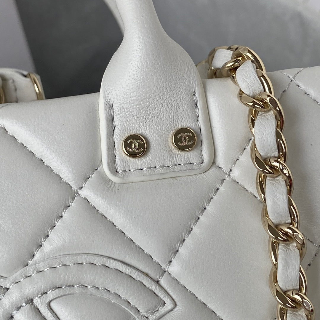 CHANEL MINI 15 BOX BAG IN WHITE CALFSKIN GOLD HARDWARE