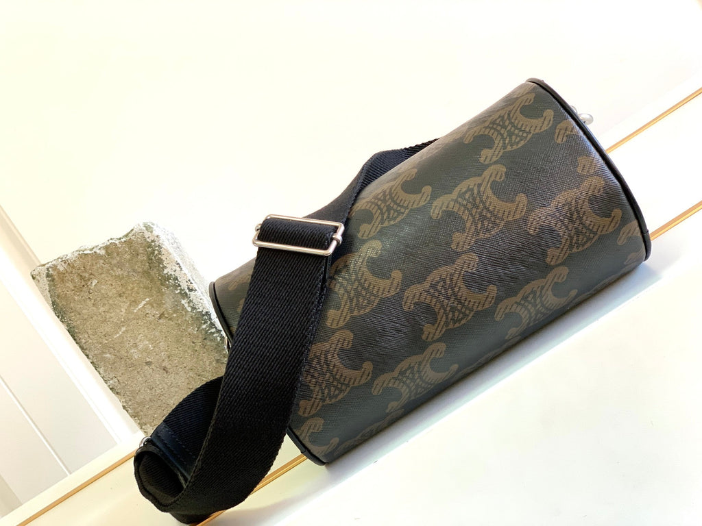 CELINE CYLINDRICAL 22  BAG BLACK BROWN COWHIDE