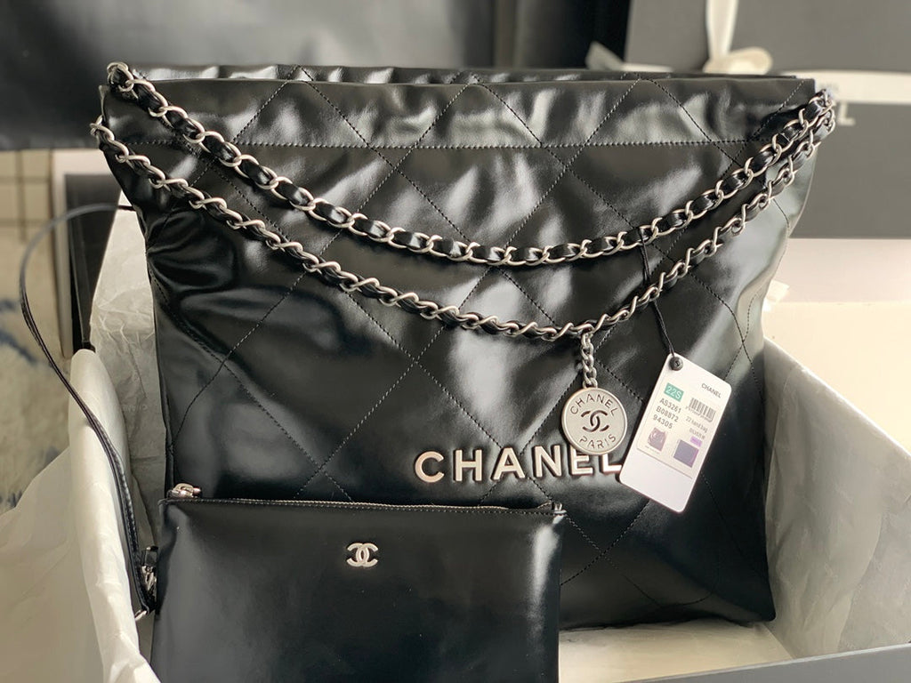 CHANEL LARGE 42 HANDBAG IN BLACK SHINY CALFSKIN SILVER HARDWARE