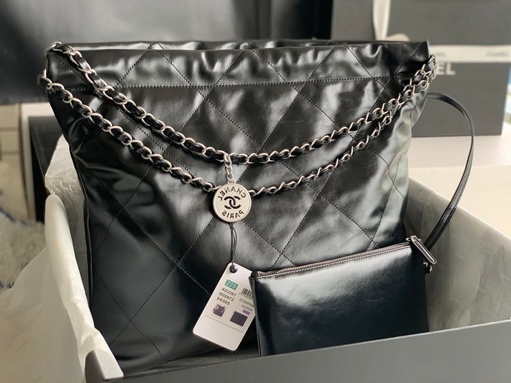 CHANEL LARGE 42 HANDBAG IN BLACK SHINY CALFSKIN SILVER HARDWARE