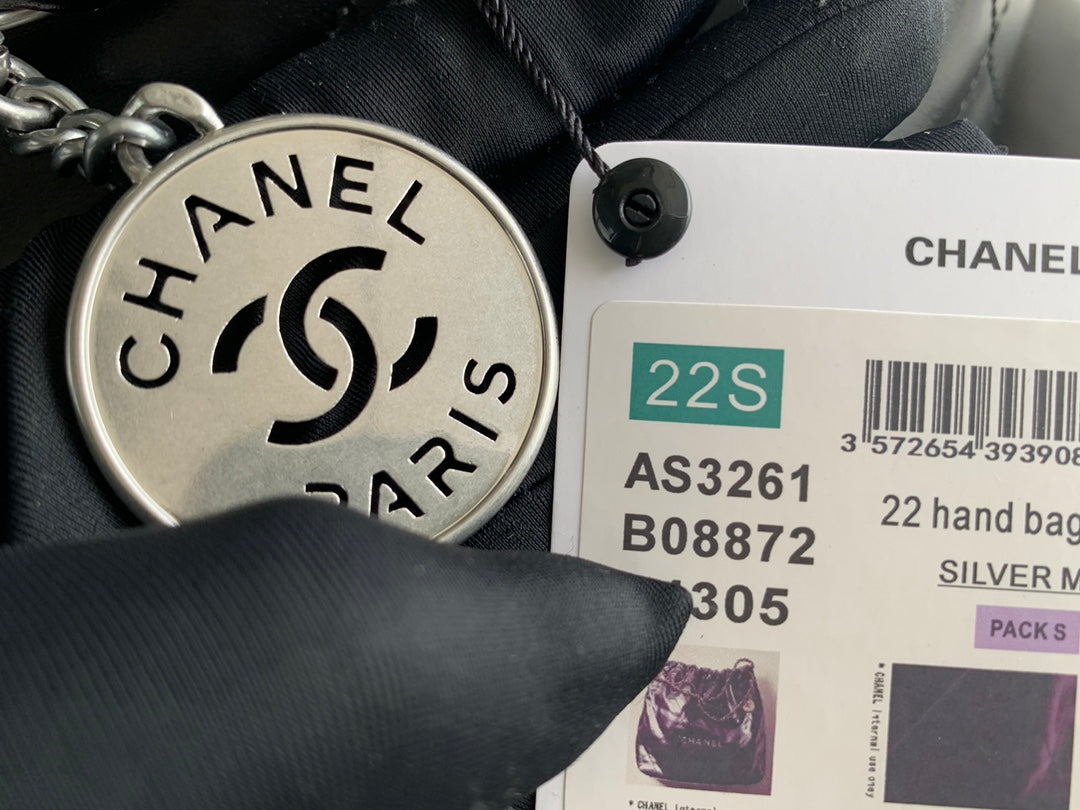 CHANEL LARGE 42 HANDBAG IN BLACK SHINY CALFSKIN SILVER HARDWARE
