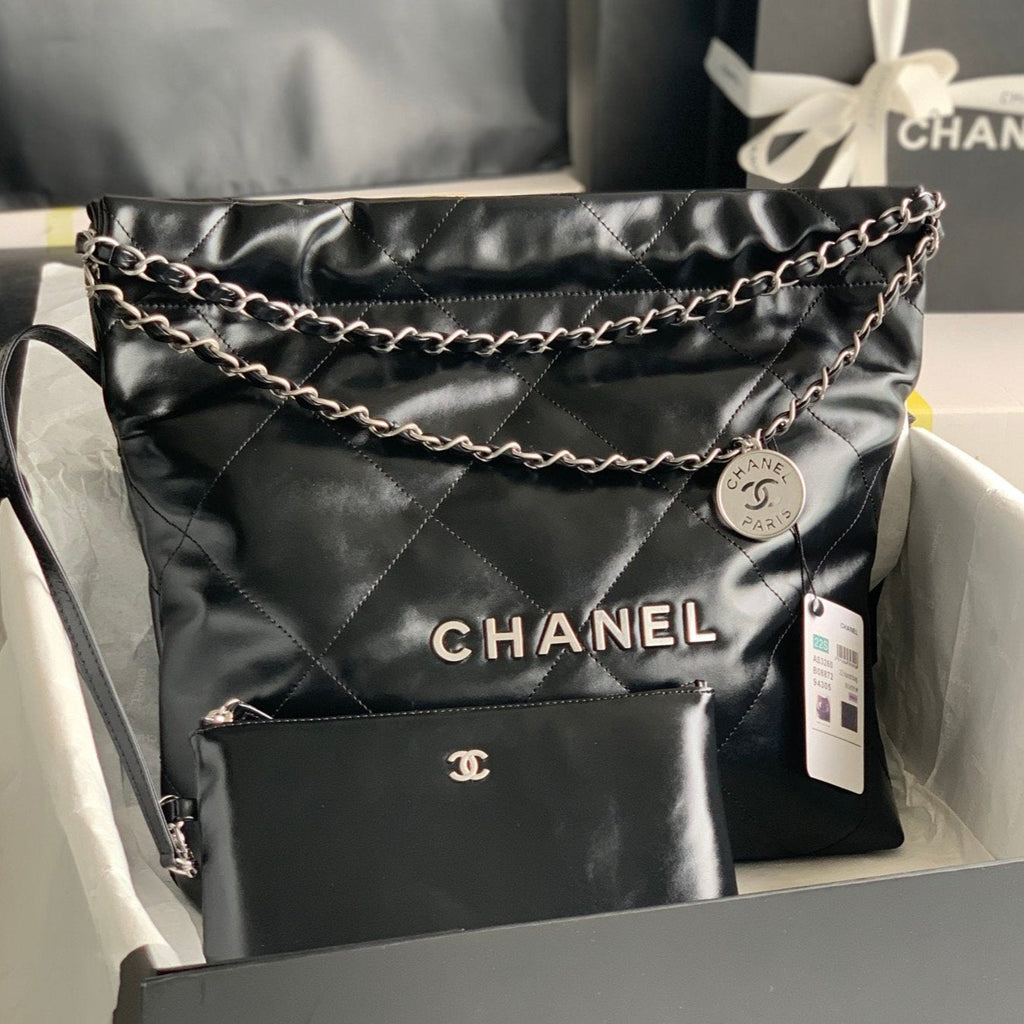 CHANEL MEDIUM 37 HANDBAG IN BLACK SHINY CALFSKIN SILVER HARDWARE