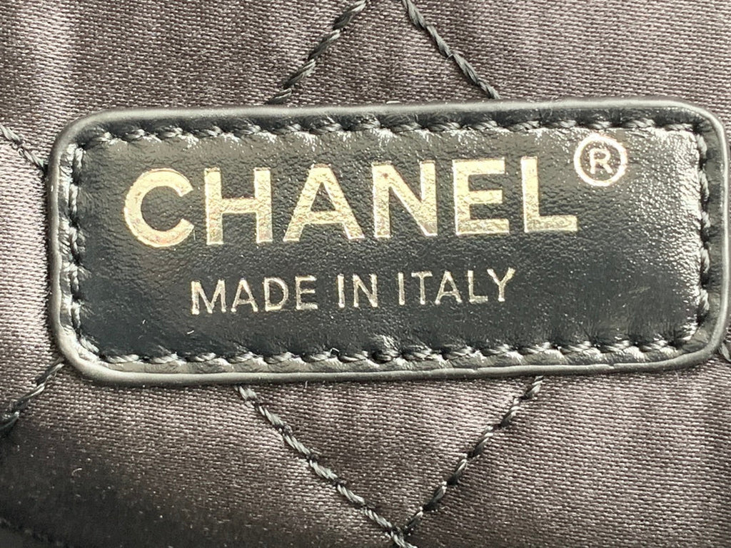 CHANEL MEDIUM 37 HANDBAG IN BLACK SHINY CALFSKIN SILVER HARDWARE