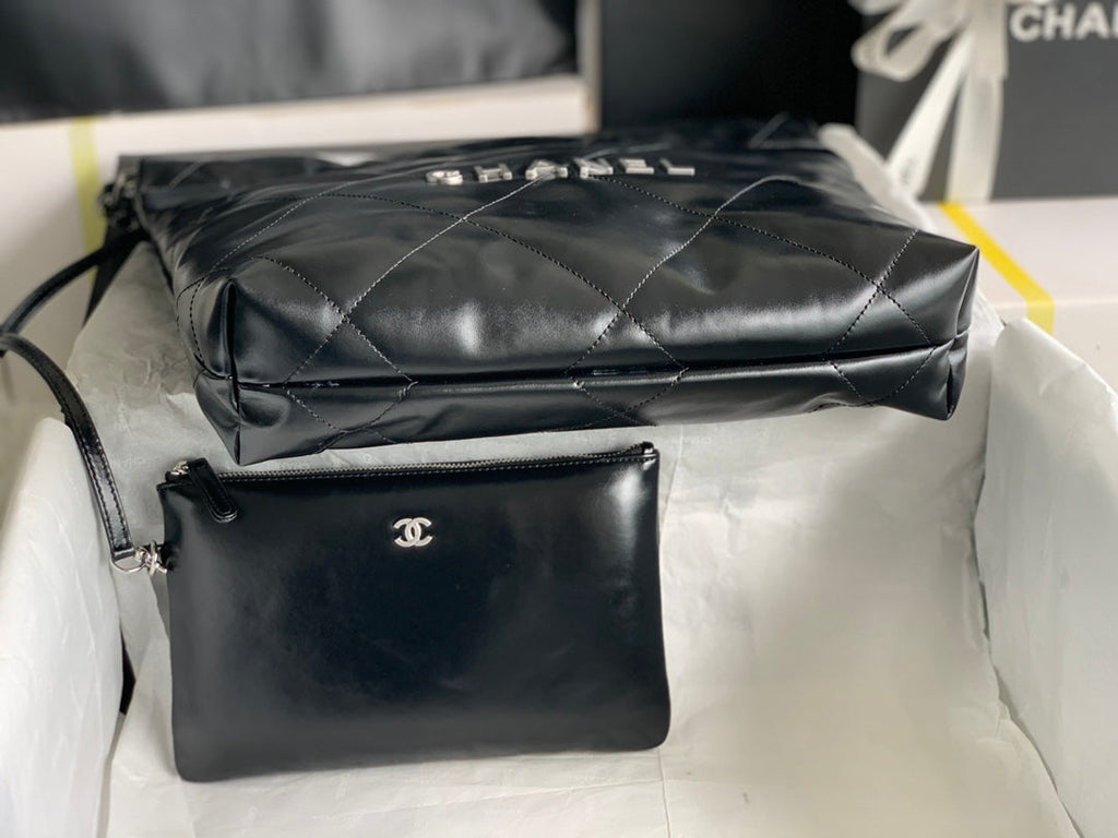 CHANEL MEDIUM 37 HANDBAG IN BLACK SHINY CALFSKIN SILVER HARDWARE