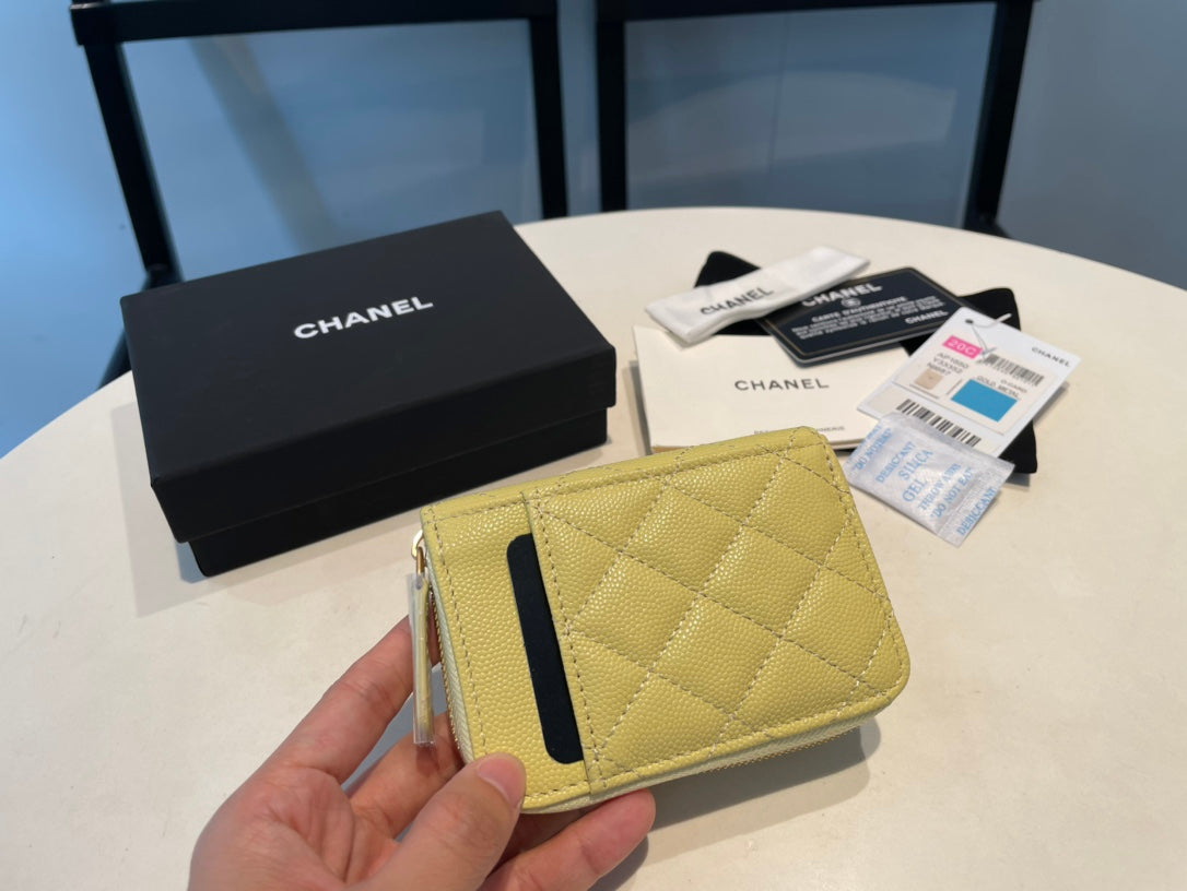 CHANEL ZIPPED COIN PURSE 11 YELLOW GRAINED CALFSKIN