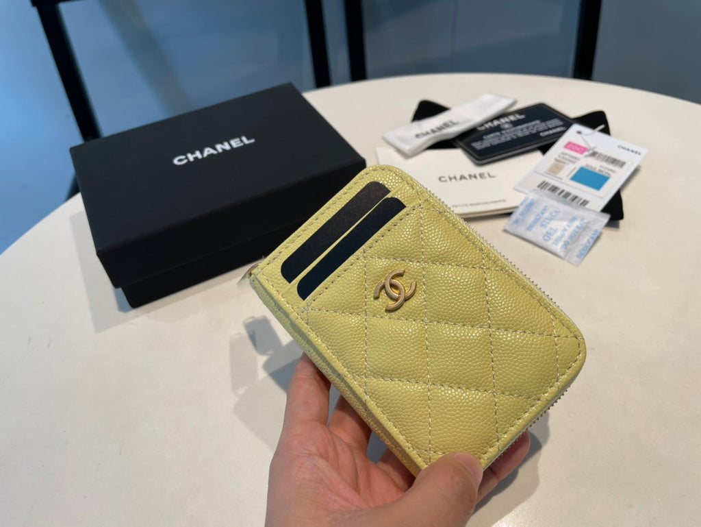 CHANEL ZIPPED COIN PURSE 11 YELLOW GRAINED CALFSKIN