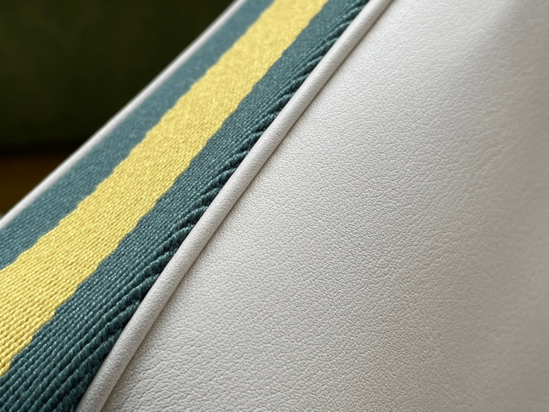 GUCCI ATTACHE 23 SMALL SHOULDER BAG WHITE CALFSKIN