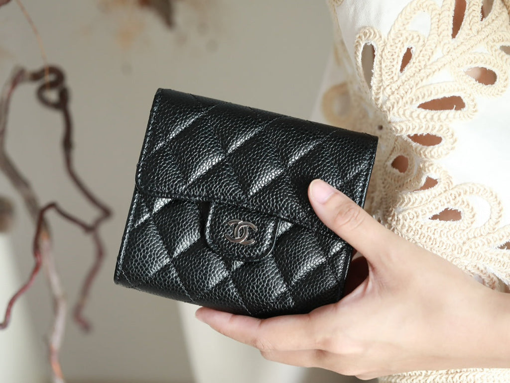 CHANEL FLAP CARD HOLDER 11.5 BLACK GRAINED CALFSKIN SILVER ICON