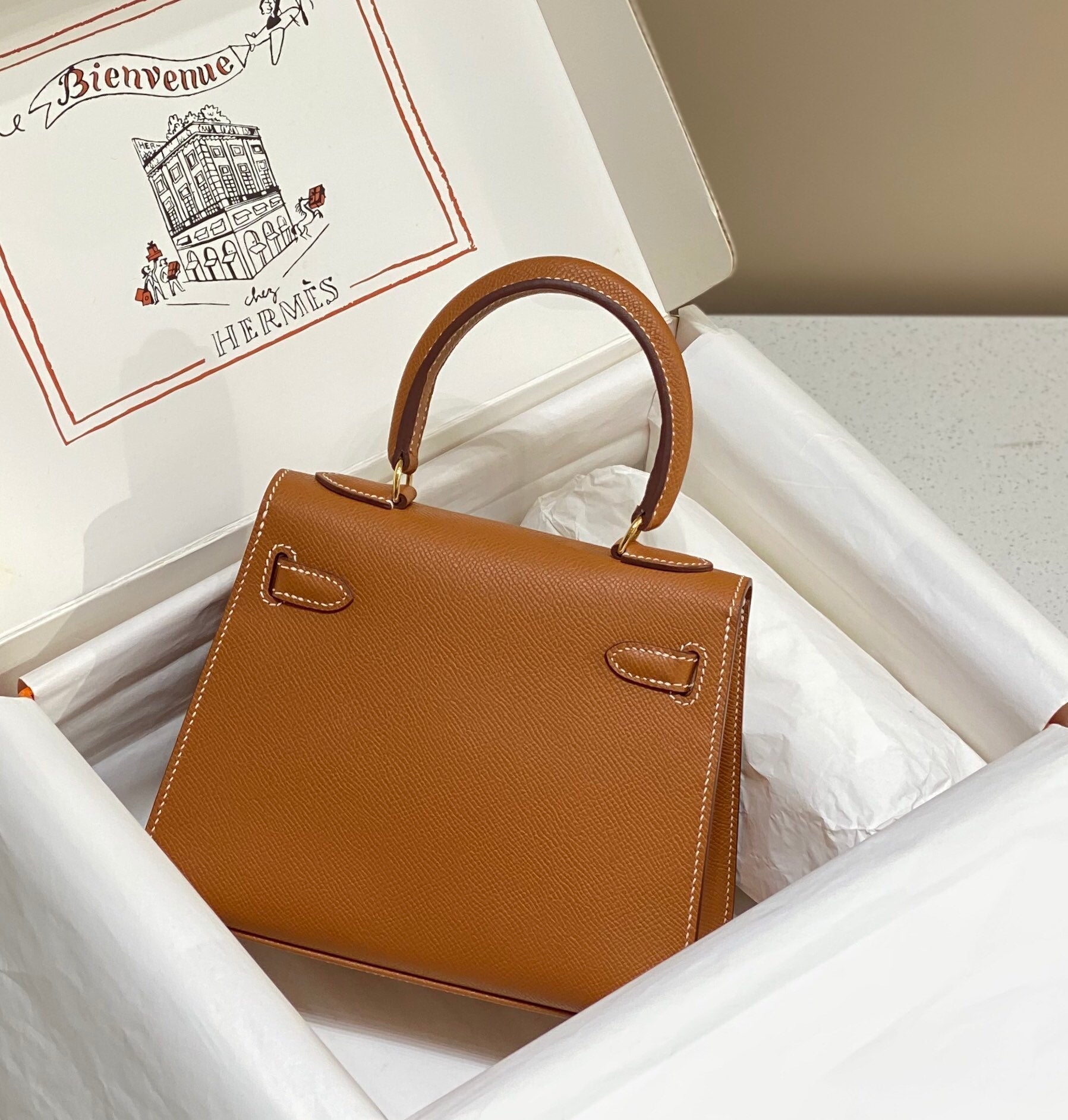 HERMES KELLY MINI 20 BAG IN BRONZE BROWN CALFSKIN WITH GOLD HARDWARE