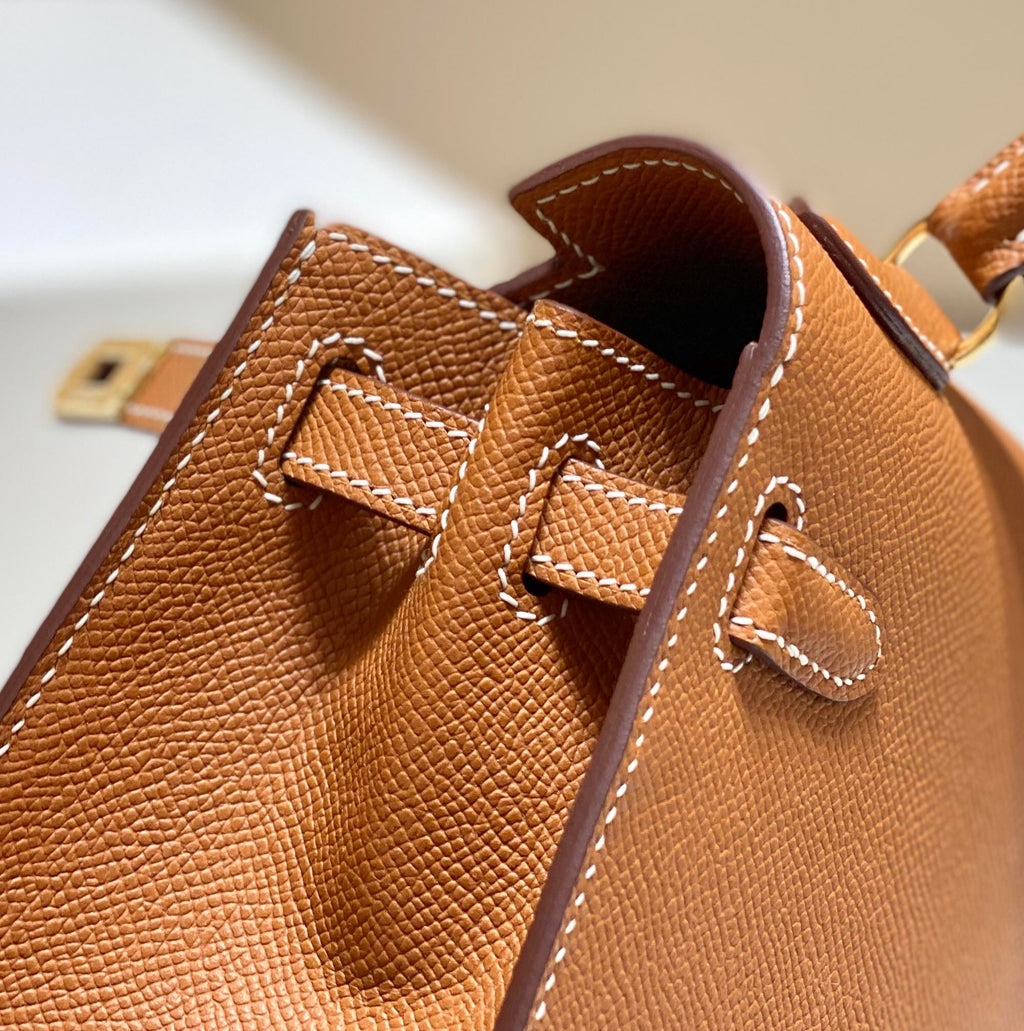 HERMES KELLY MINI 20 BAG IN BRONZE BROWN CALFSKIN WITH GOLD HARDWARE