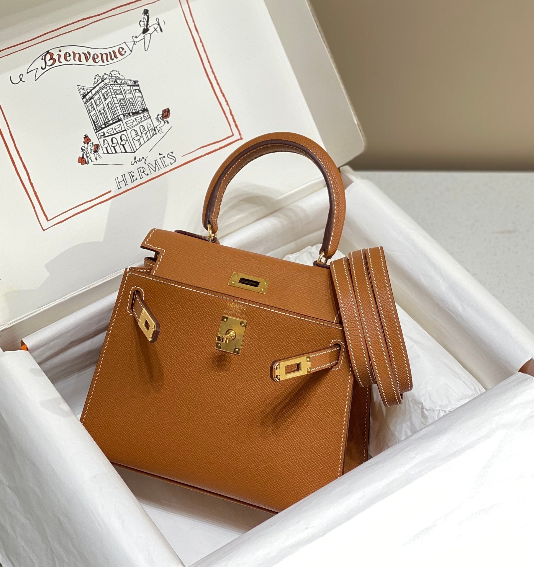 HERMES KELLY MINI 20 BAG IN BRONZE BROWN CALFSKIN WITH GOLD HARDWARE